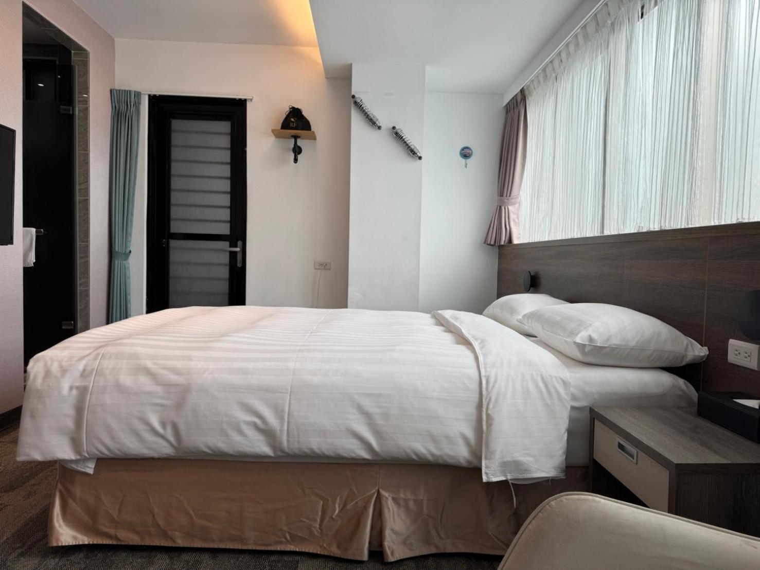 Rf Hotel  Linsen Tajpej Kültér fotó