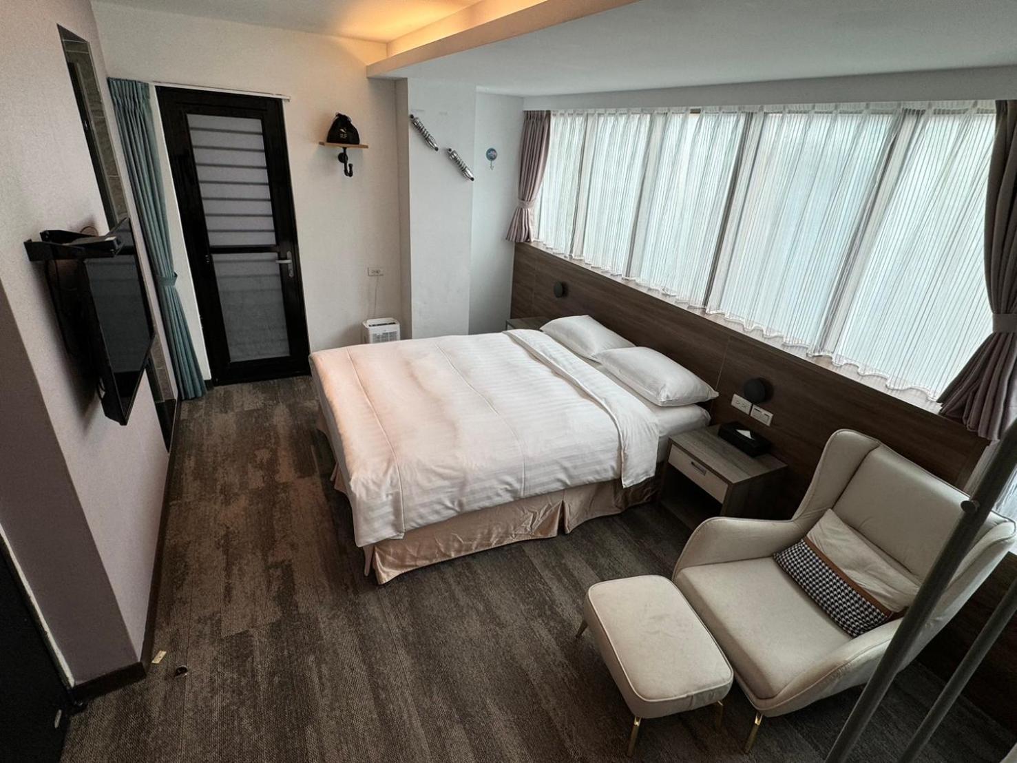 Rf Hotel  Linsen Tajpej Kültér fotó