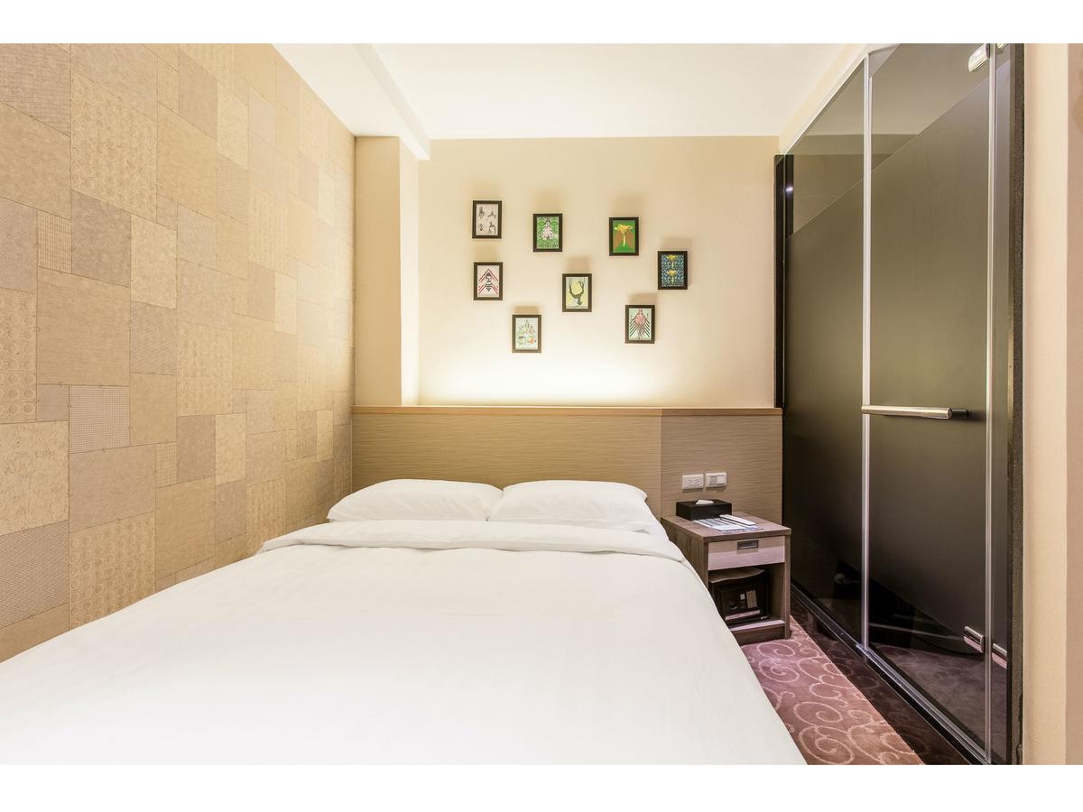 Rf Hotel  Linsen Tajpej Kültér fotó
